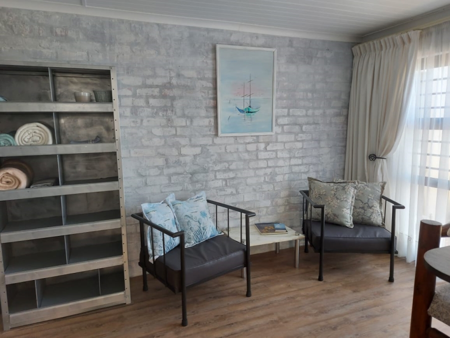 5 Bedroom Property for Sale in Perlemoenbaai Western Cape